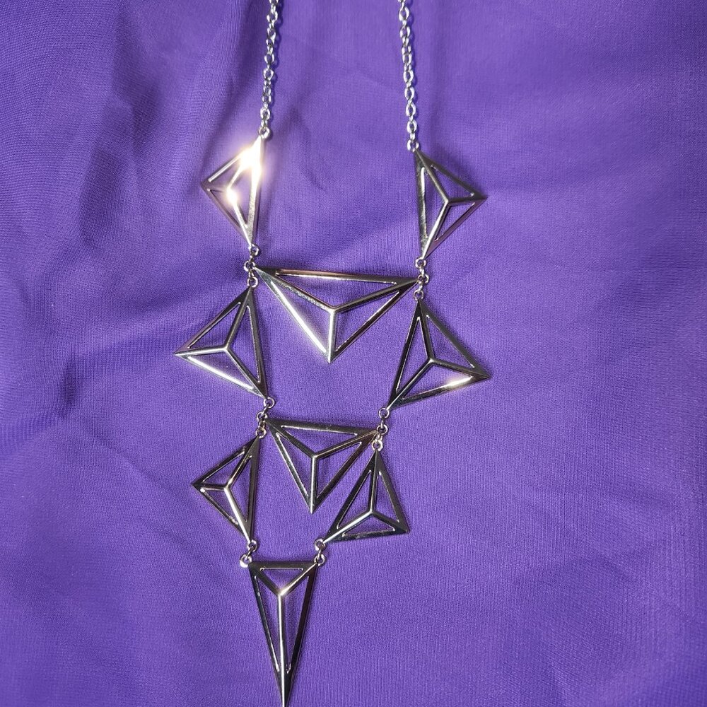 Tri- angles - Picture 2 of 2